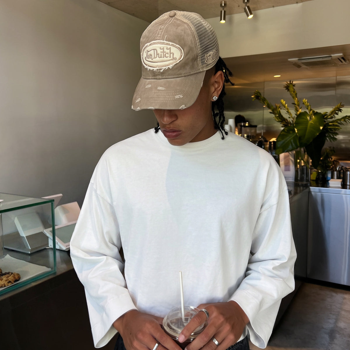 Distressed Trucker Hat Brown Taupe
